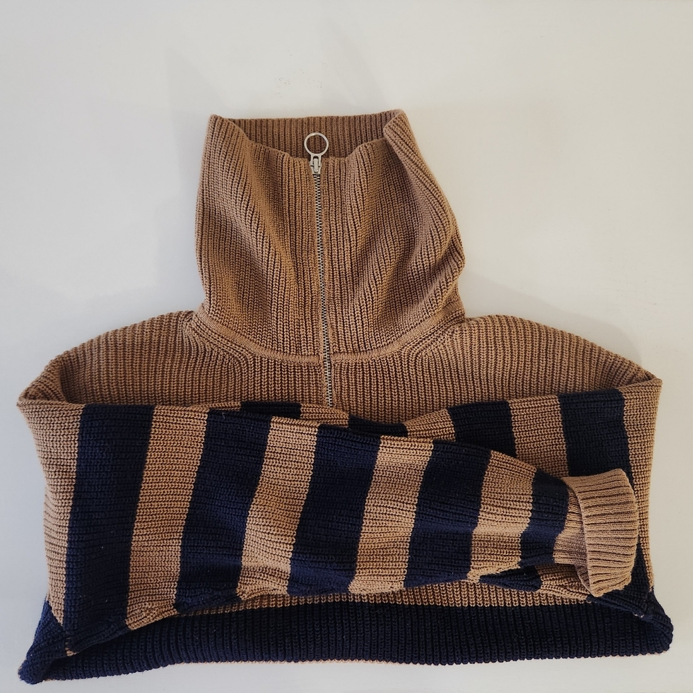 Gap jumper sweater size small